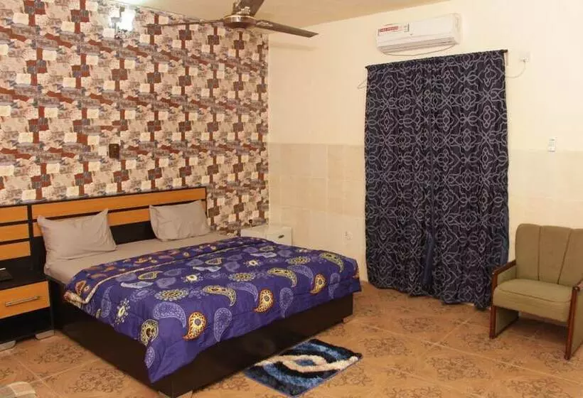 هتل Pedallo Luxury Inn Ltd