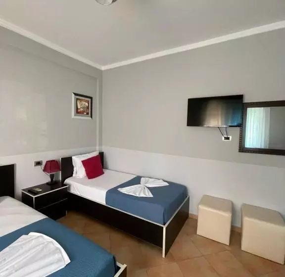 ホテル &restaurant Aroma