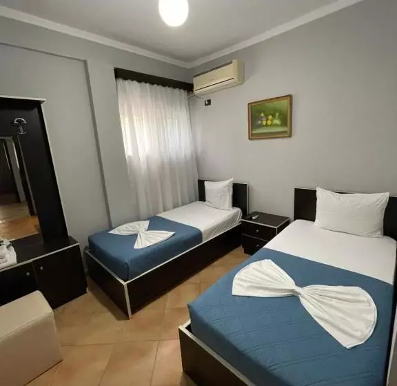 ホテル &restaurant Aroma