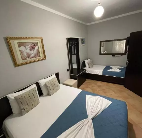 ホテル &restaurant Aroma