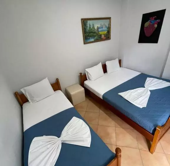 ホテル &restaurant Aroma