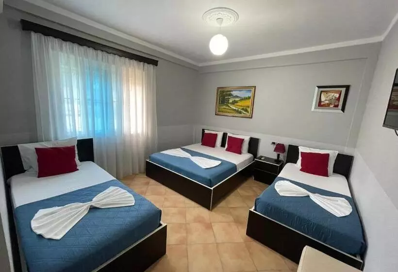 ホテル &restaurant Aroma