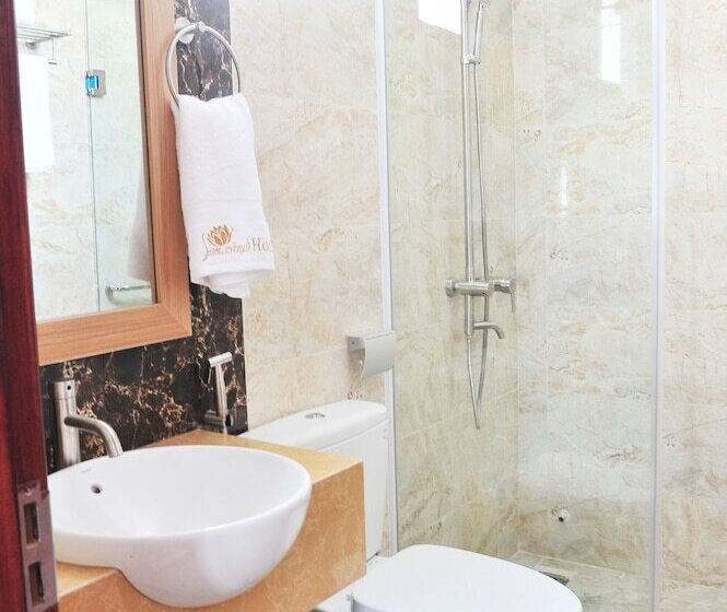 هتل Sen Vang Luxury