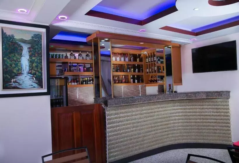 Red Sox Hotel Ltd