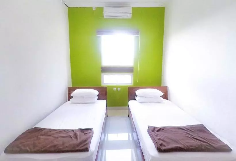 ユースホステル Reddoorz Near Ubud Village