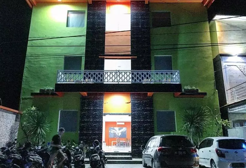 ユースホステル Reddoorz Near Ubud Village