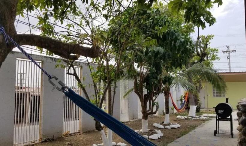 فندق صغير B&d Lodgings