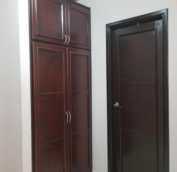 فندق صغير B&d Lodgings