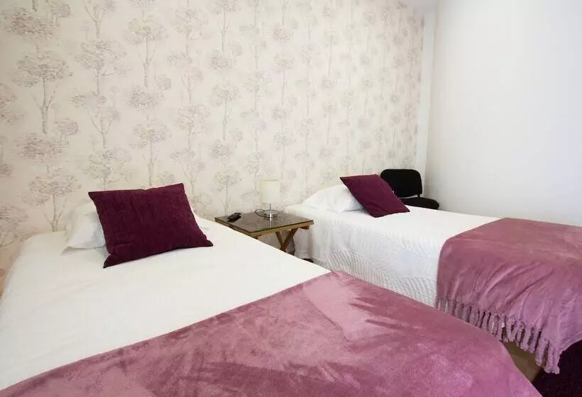 هاستل Central Guest House