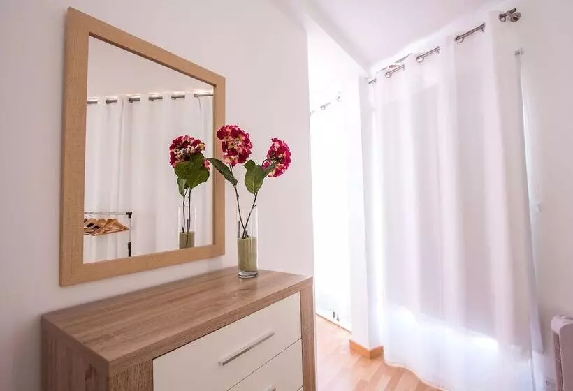 هاستل Central Guest House