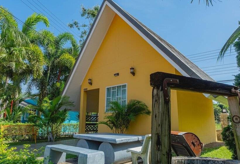 Apinya Resort Bangsarey