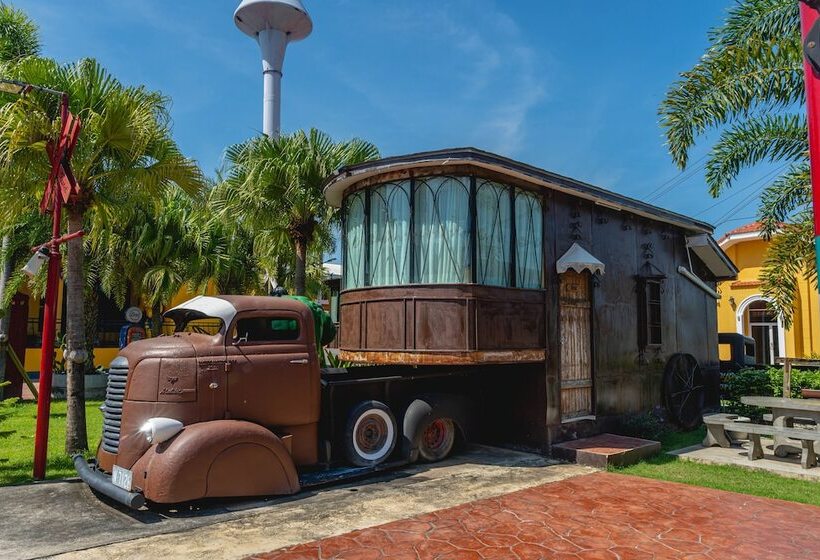 Apinya Resort Bangsarey