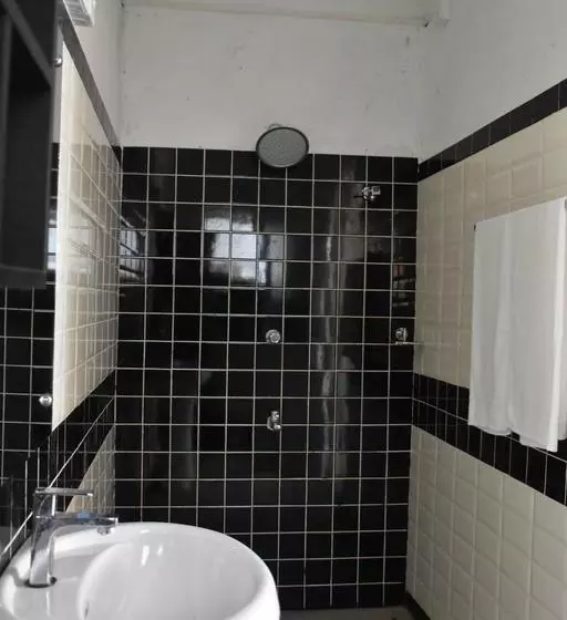 Aamiaismajoitus (B&B) Ocean Caves, Balapitiya