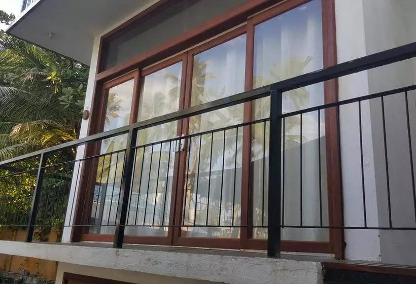 Aamiaismajoitus (B&B) Ocean Caves, Balapitiya