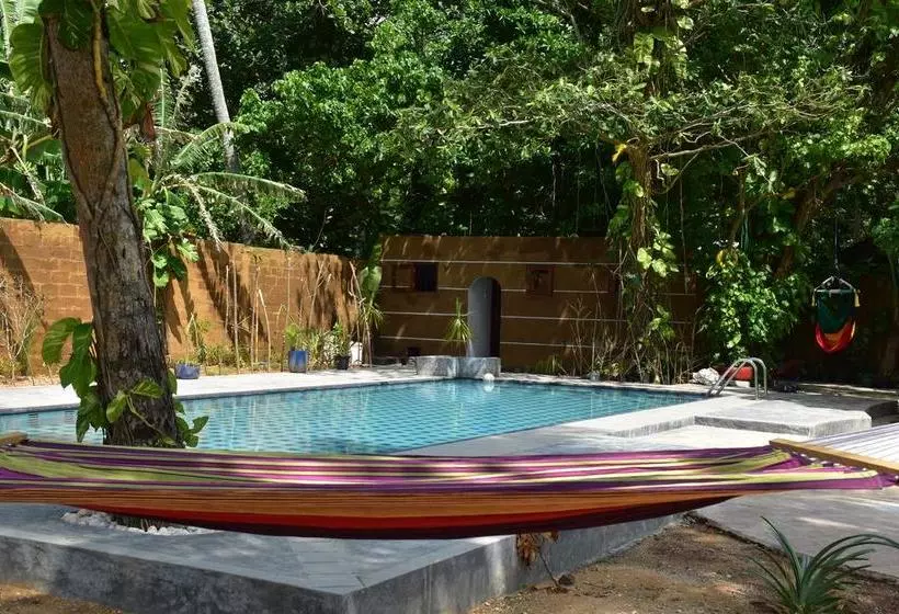 Aamiaismajoitus (B&B) Ocean Caves, Balapitiya