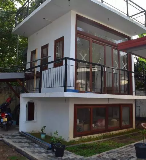 Aamiaismajoitus (B&B) Ocean Caves, Balapitiya