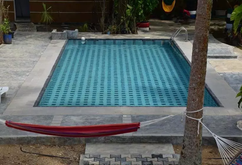 Aamiaismajoitus (B&B) Ocean Caves, Balapitiya