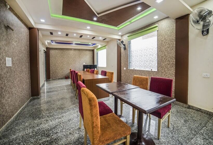 Fabhotel Glorify Stay