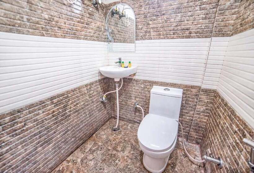 Fabhotel Glorify Stay