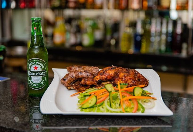 Bayside Hotel 116 West Street