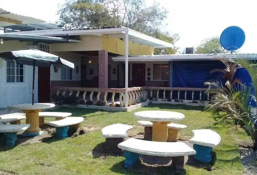 ホテル Los Troncos