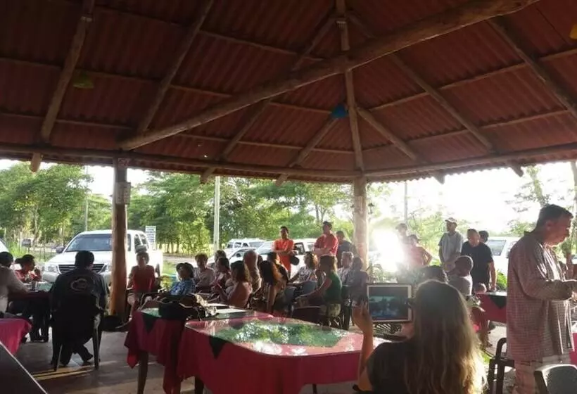 ホテル Los Troncos