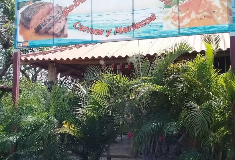 ホテル Los Troncos