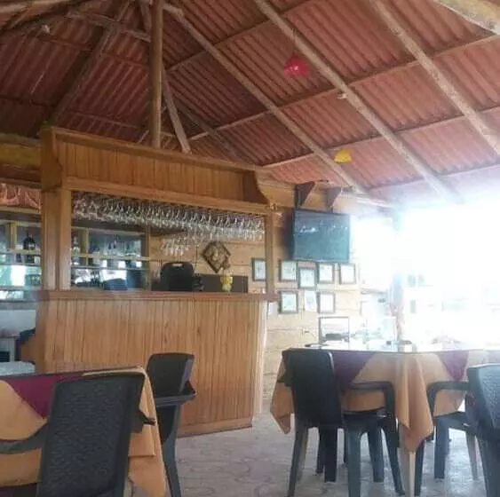 ホテル Los Troncos