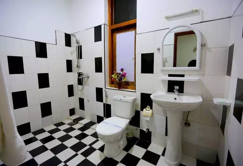Hotel Mahaweli Spring