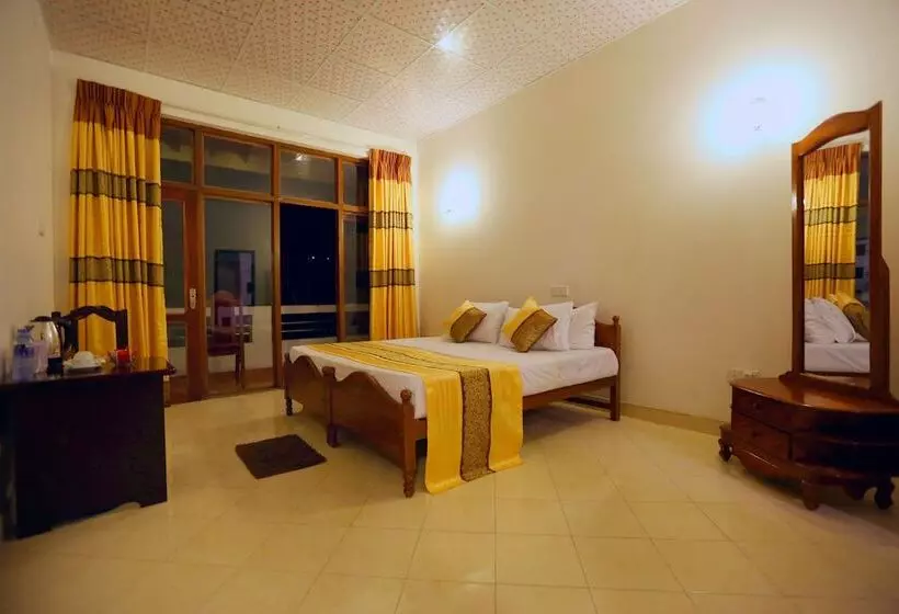 Hotel Mahaweli Spring
