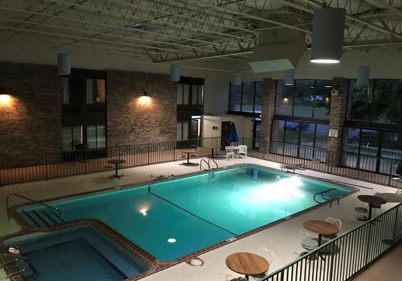 فندق Travelodge Houghton Lake