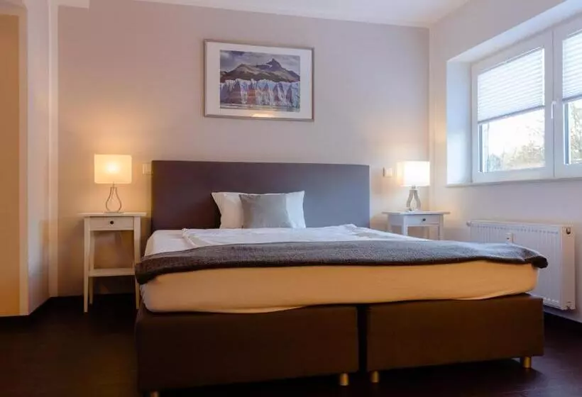 Hotelli Zum Postwagen