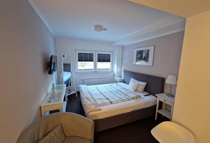 酒店 Zum Postwagen