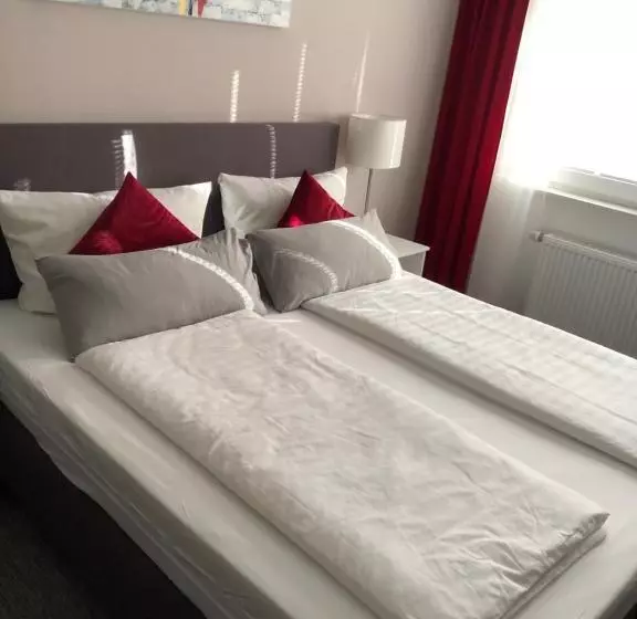 Hotelli Zum Postwagen