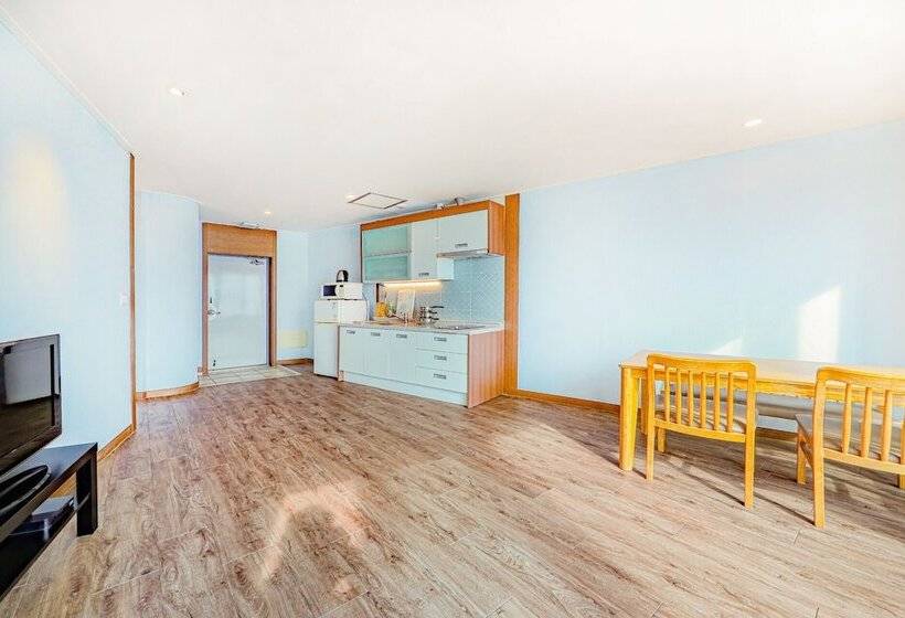 אתר נופש November Kids & Spa