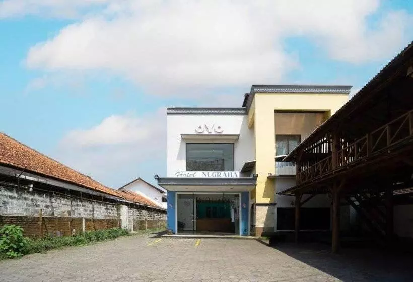 O Arjosari Near Plaza Araya Formerly Hotel Nugraha