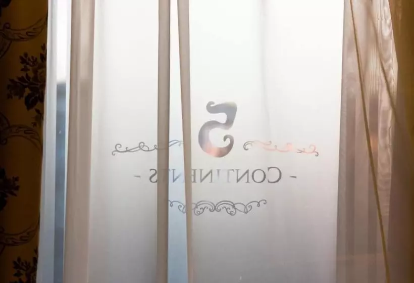 Hotelli 5 Continents