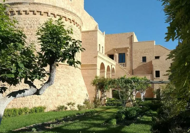 ホテル Castello Di Ugento