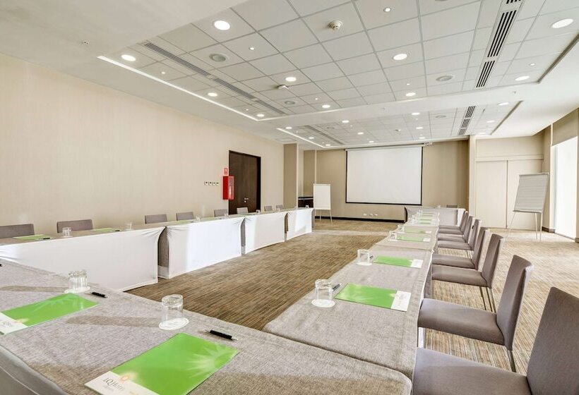 فندق La Quinta By Wyndham Santiago Aeropuerto