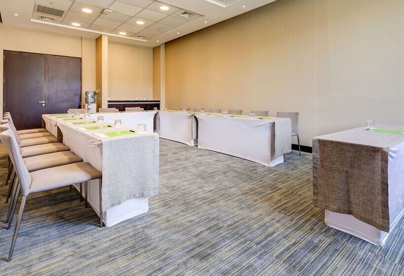 فندق La Quinta By Wyndham Santiago Aeropuerto