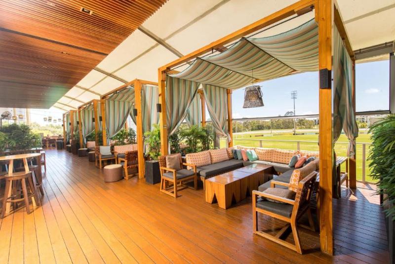 호텔 Mantra At Sharks