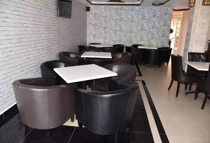Hotel Mara Frontier
