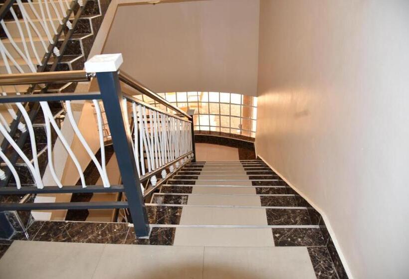 هتل Mara Frontier