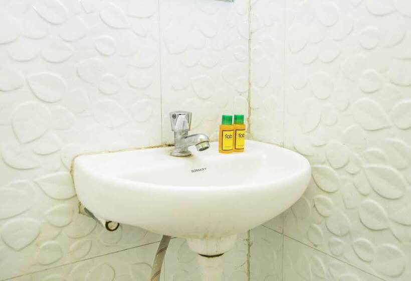 Отель Nest Park Street