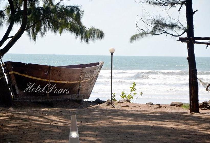 Отель Pears Beach Resort