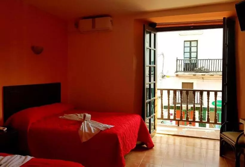 هتل Plaza Centro Historico