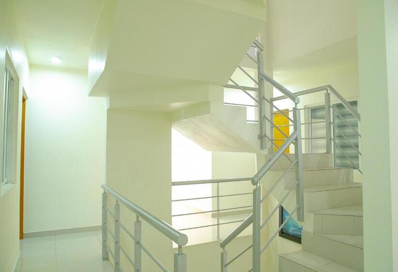 Szálloda Relax Inn Suites