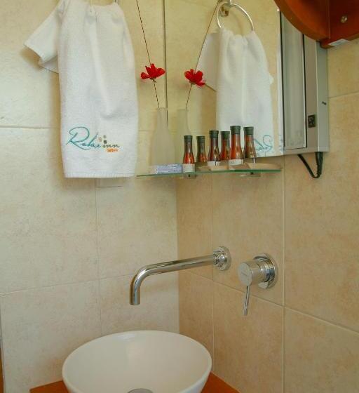 Szálloda Relax Inn Suites