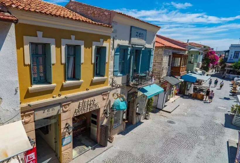 هتل Zen Alacati