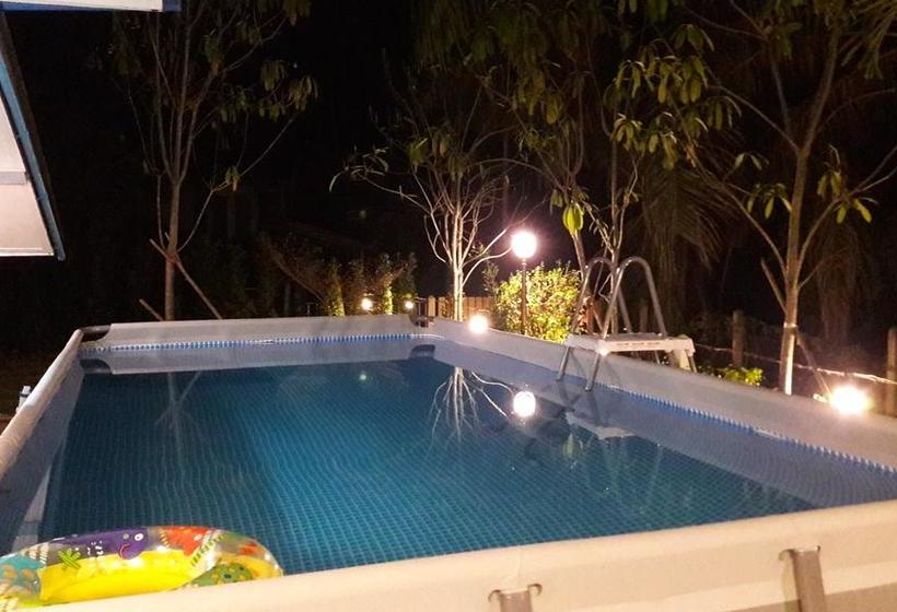 리조트 Amantra Homestay & Village